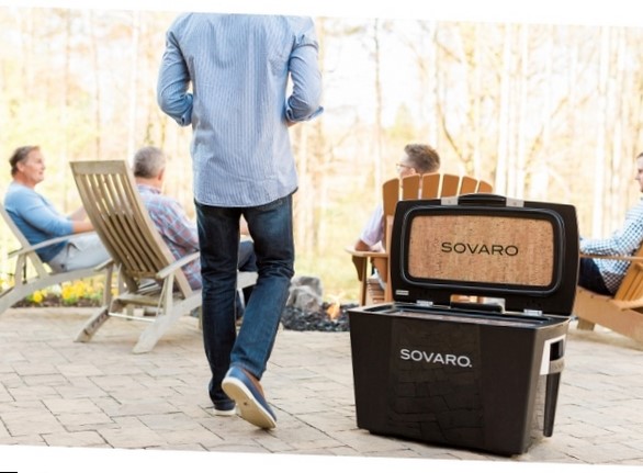 Holiday Gift Idea: Sovaro Hard-Sided Cooler